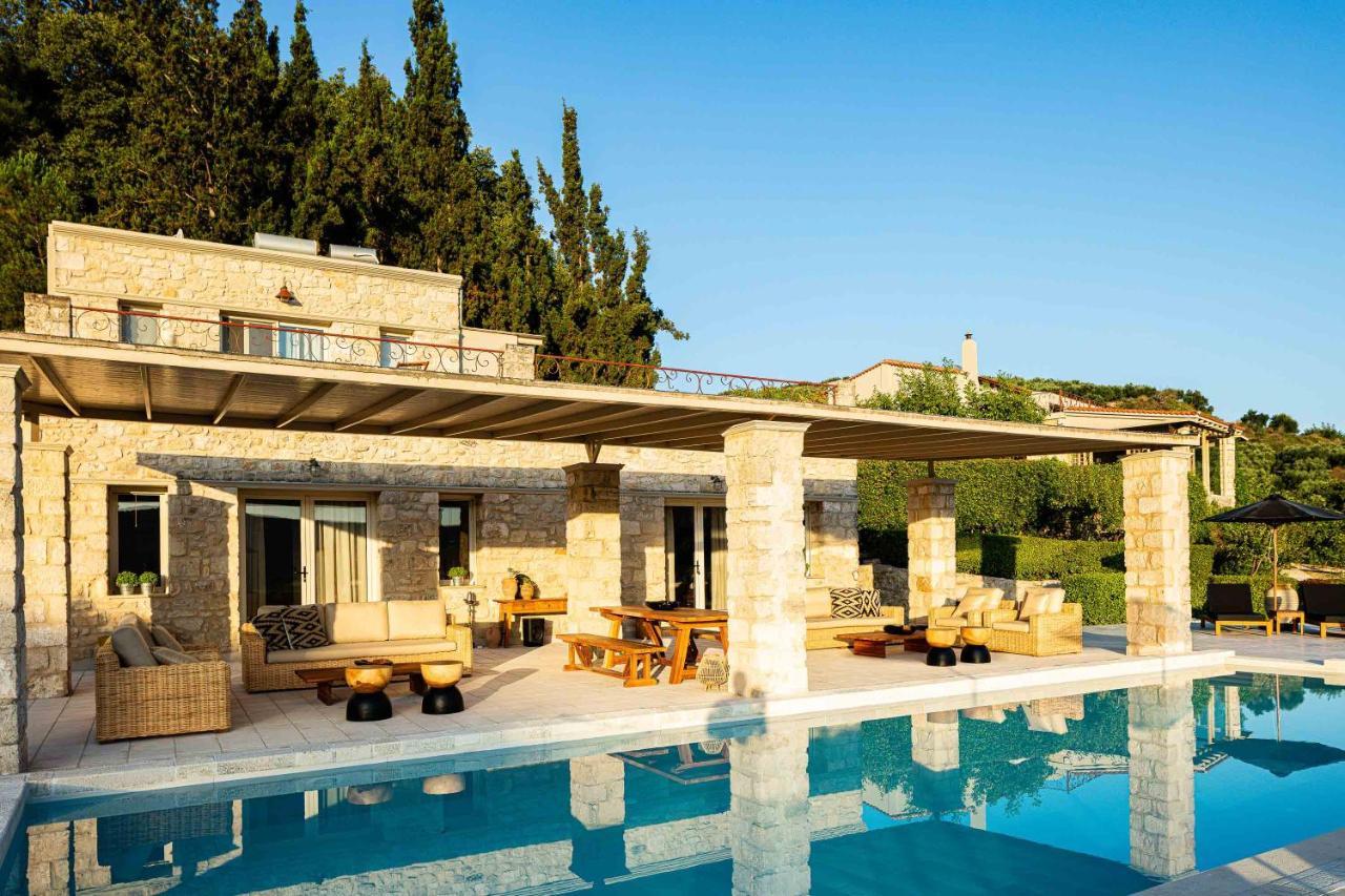 Villa Mantilari Wine Estate 7 Apartments 2 Private Pools 1 Heated Tennis Court Fitness Center Арханес Экстерьер фото