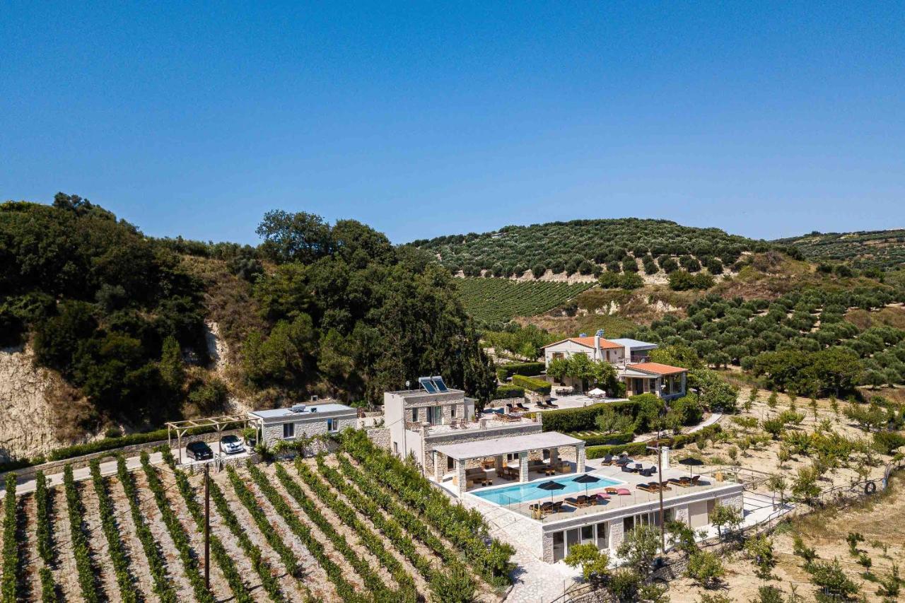 Villa Mantilari Wine Estate 7 Apartments 2 Private Pools 1 Heated Tennis Court Fitness Center Арханес Экстерьер фото
