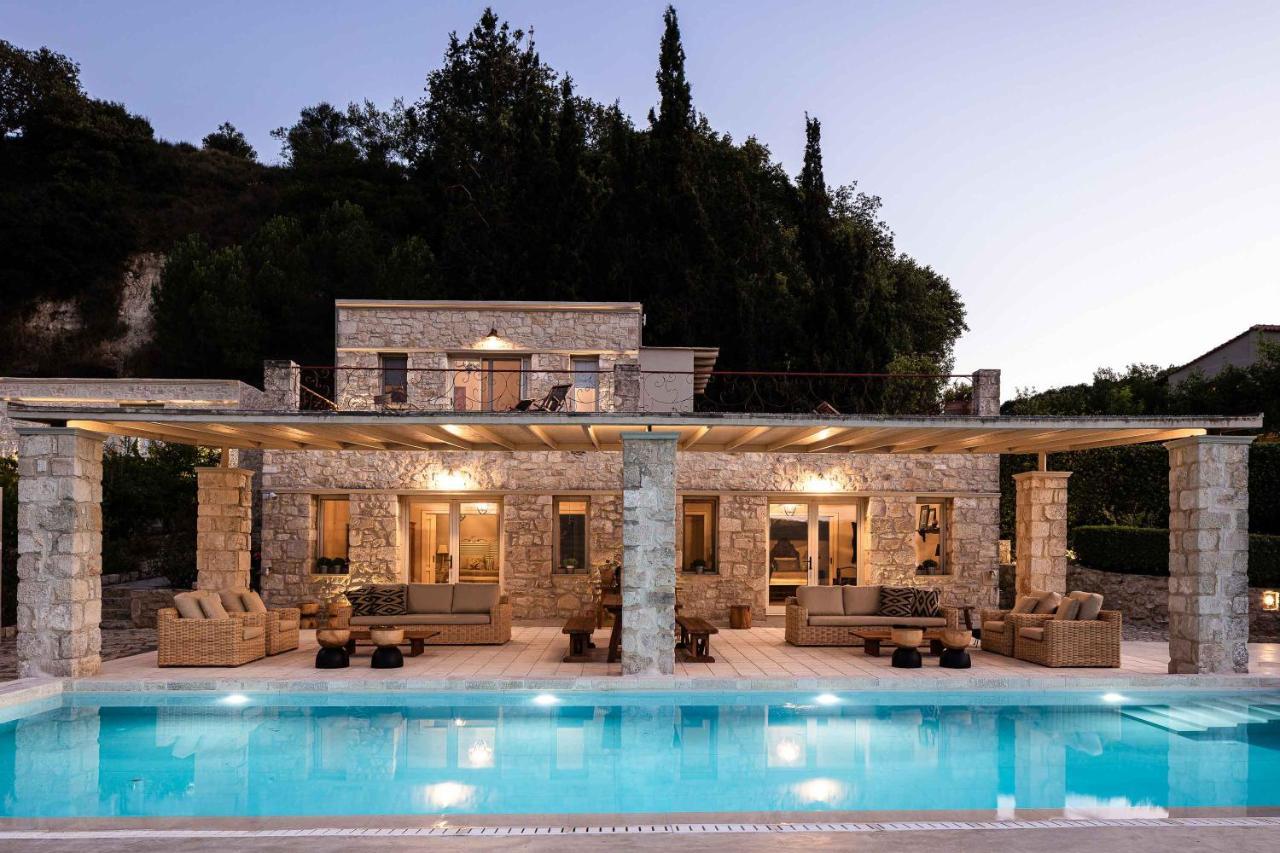 Villa Mantilari Wine Estate 7 Apartments 2 Private Pools 1 Heated Tennis Court Fitness Center Арханес Экстерьер фото