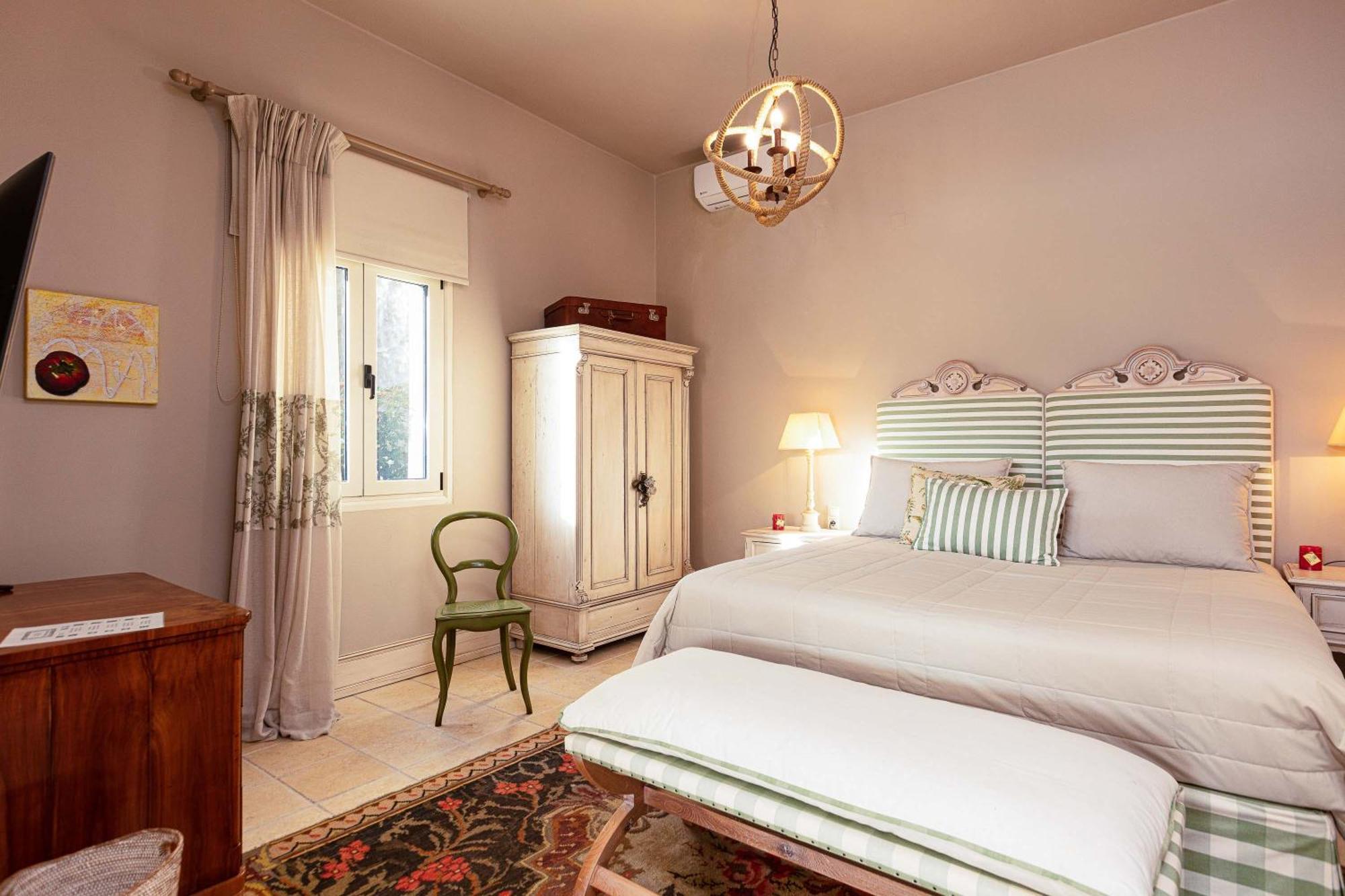 Villa Mantilari Wine Estate 7 Apartments 2 Private Pools 1 Heated Tennis Court Fitness Center Арханес Экстерьер фото
